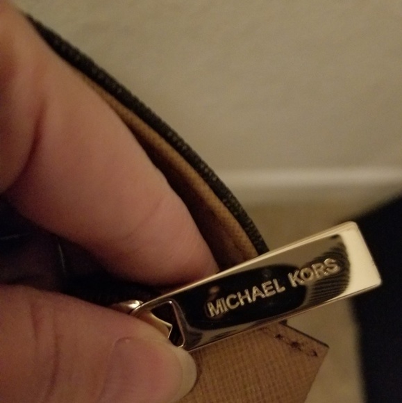 Michael Kors Morgan Tote - Picture 3 of 4